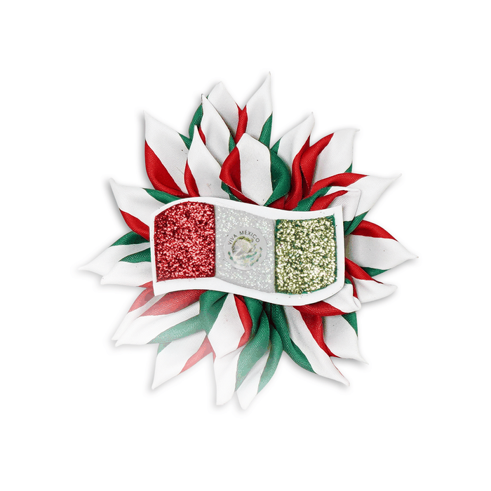 Animación de un moño tricolor verde, blanco y rojo decorado con una pequeña bandera mexicana